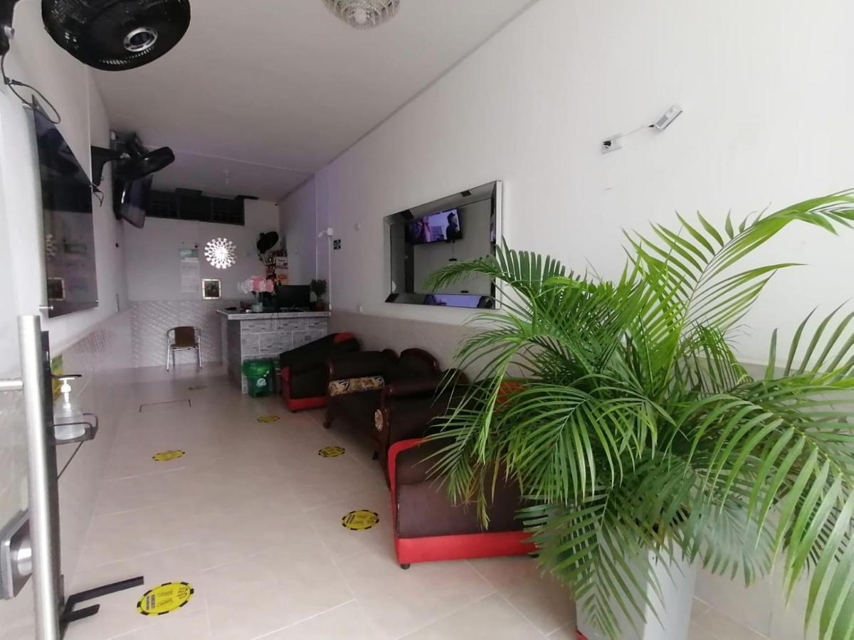 Hotel Gueicer Cúcuta エクステリア 写真
