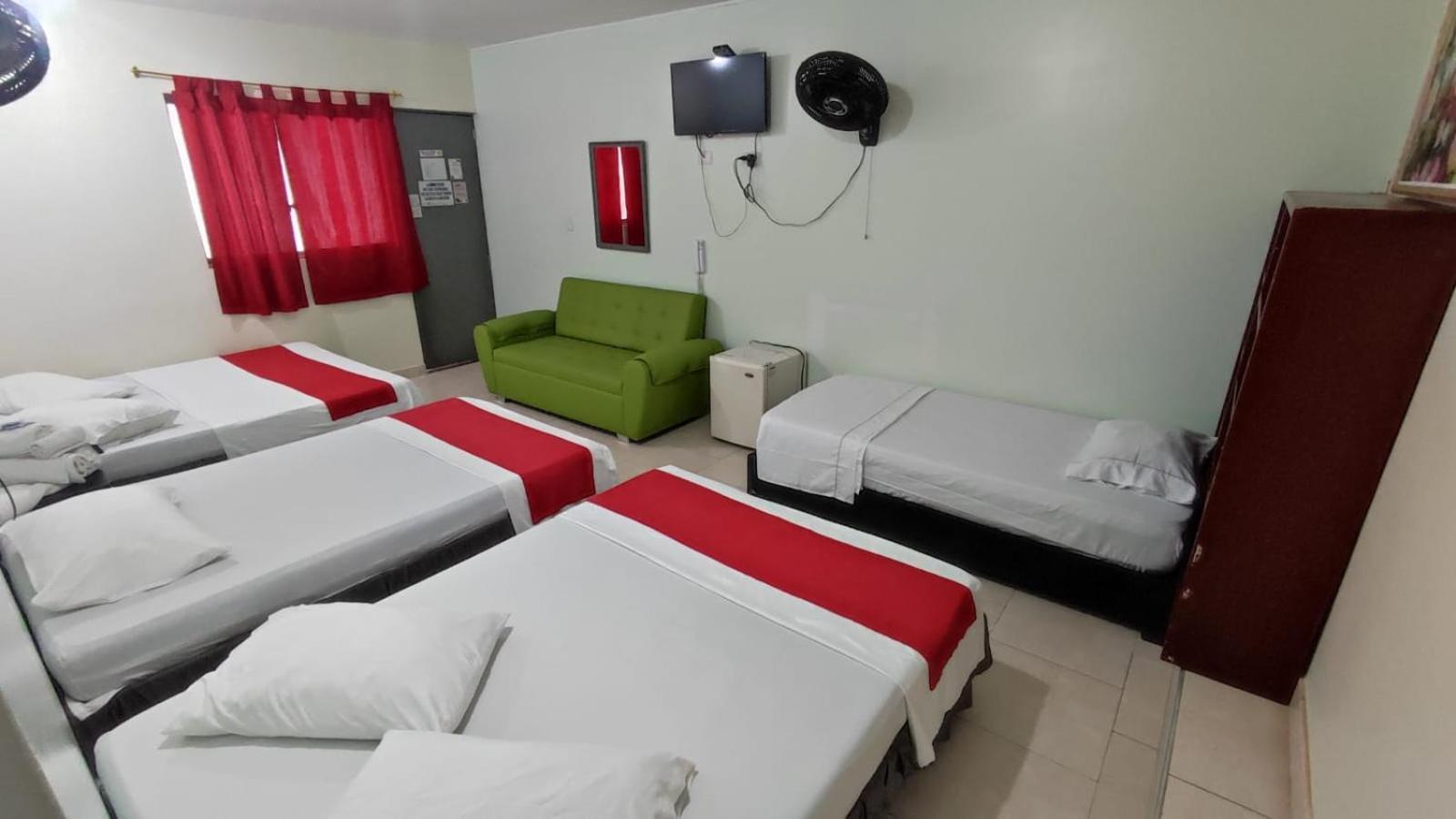 Hotel Gueicer Cúcuta エクステリア 写真